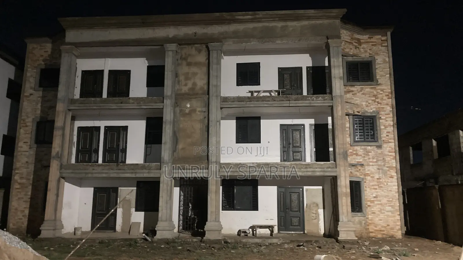 10bdrm Apartment in Kasoa Newtown, Gomoa East for sale