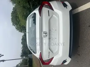 Honda Civic Touring 4dr Sedan (1.5L 4cyl) 2017 White