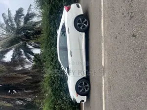 Honda Civic Touring 4dr Sedan (1.5L 4cyl) 2017 White