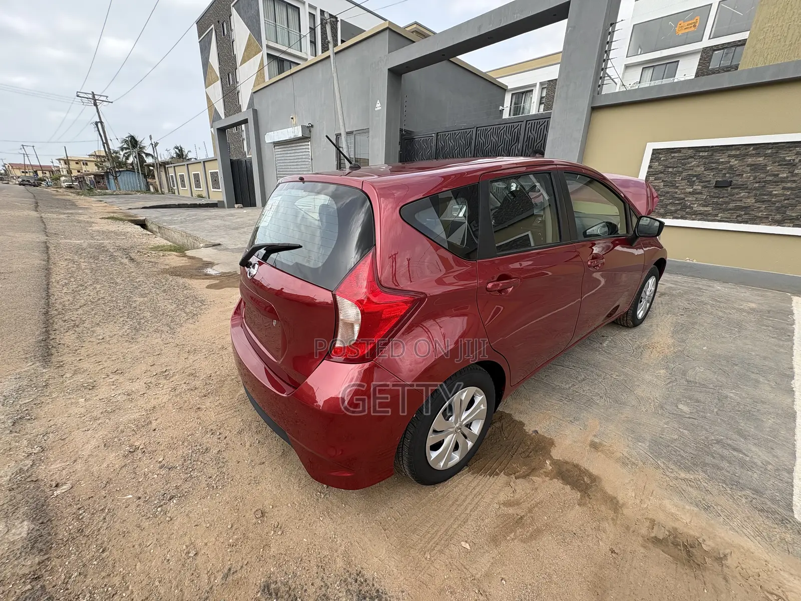 Nissan Note 1.6 Petrol 2017 Red