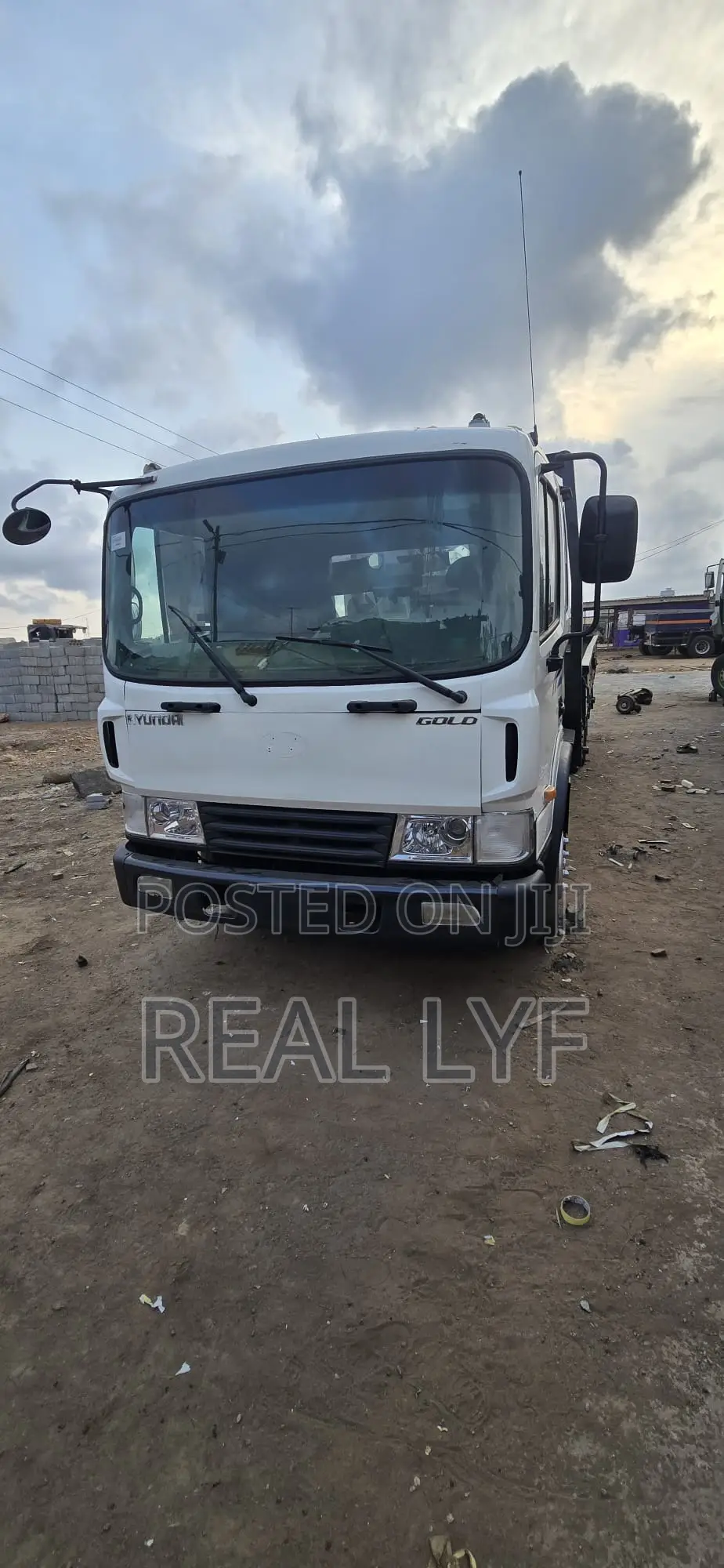 Hyundai Mega Truck