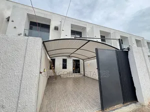 2bdrm Townhouse/Terrace in Nanakrom, Ashaley Botwe for sale