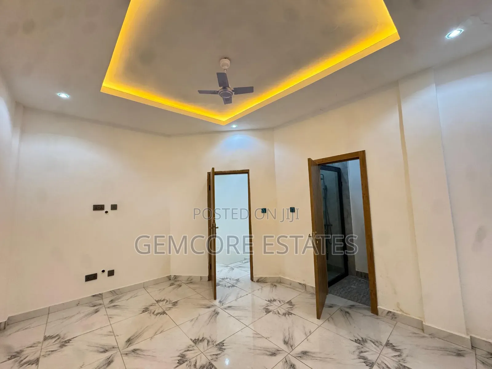 2bdrm Townhouse/Terrace in Nanakrom, Ashaley Botwe for sale