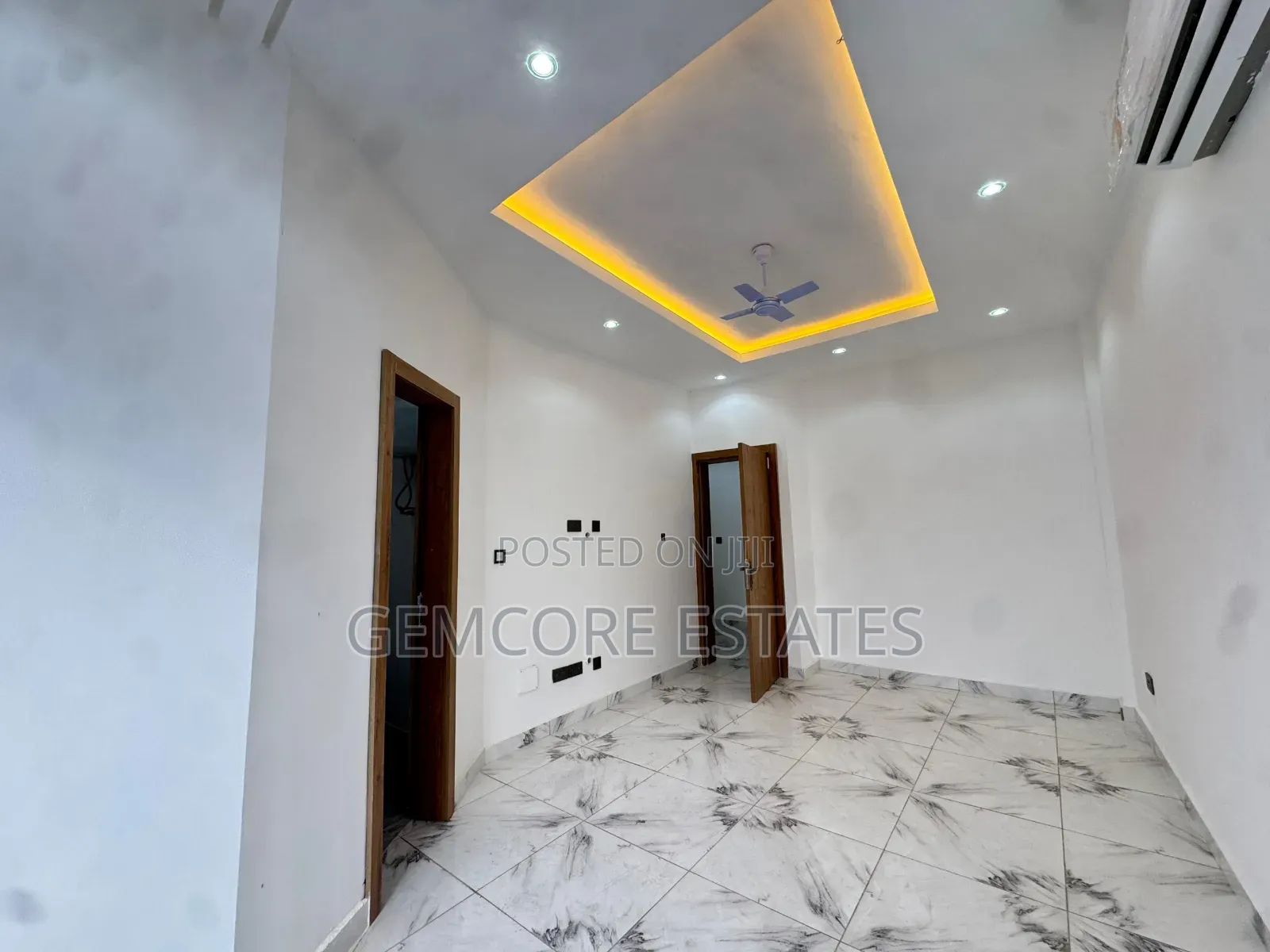 2bdrm Townhouse/Terrace in Nanakrom, Ashaley Botwe for sale