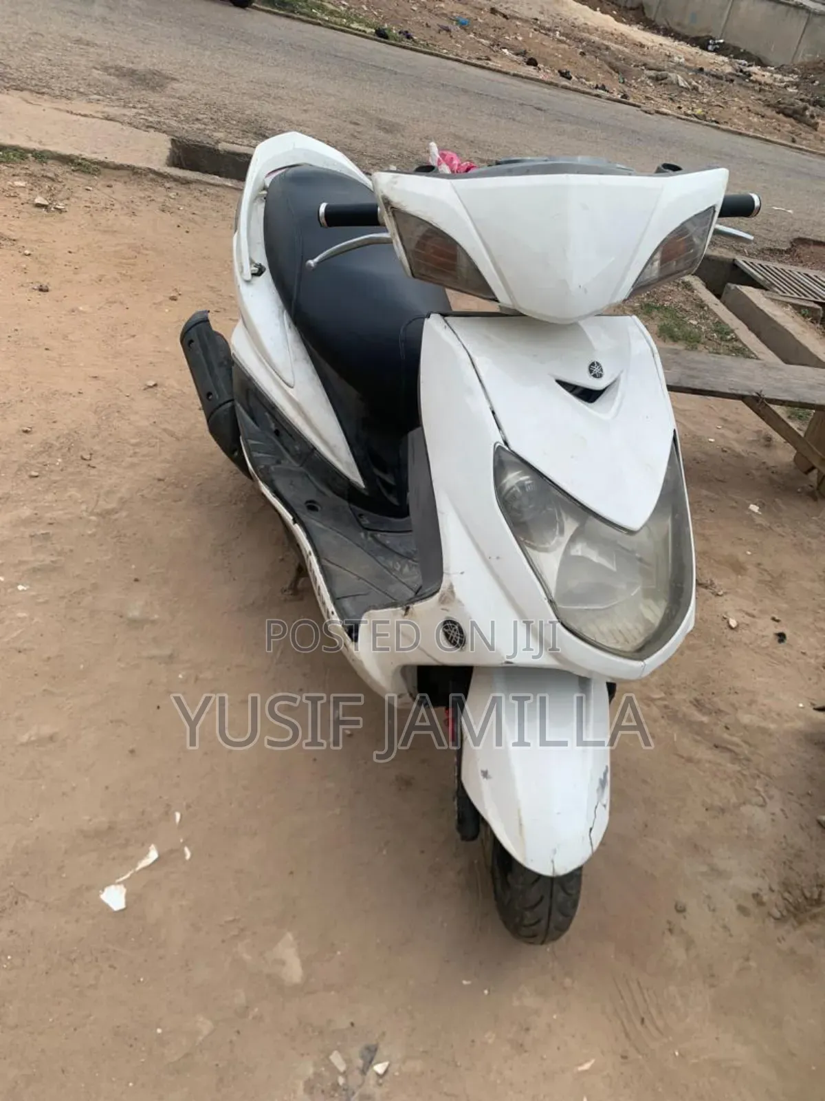 Yamaha Majesty 2025 White
