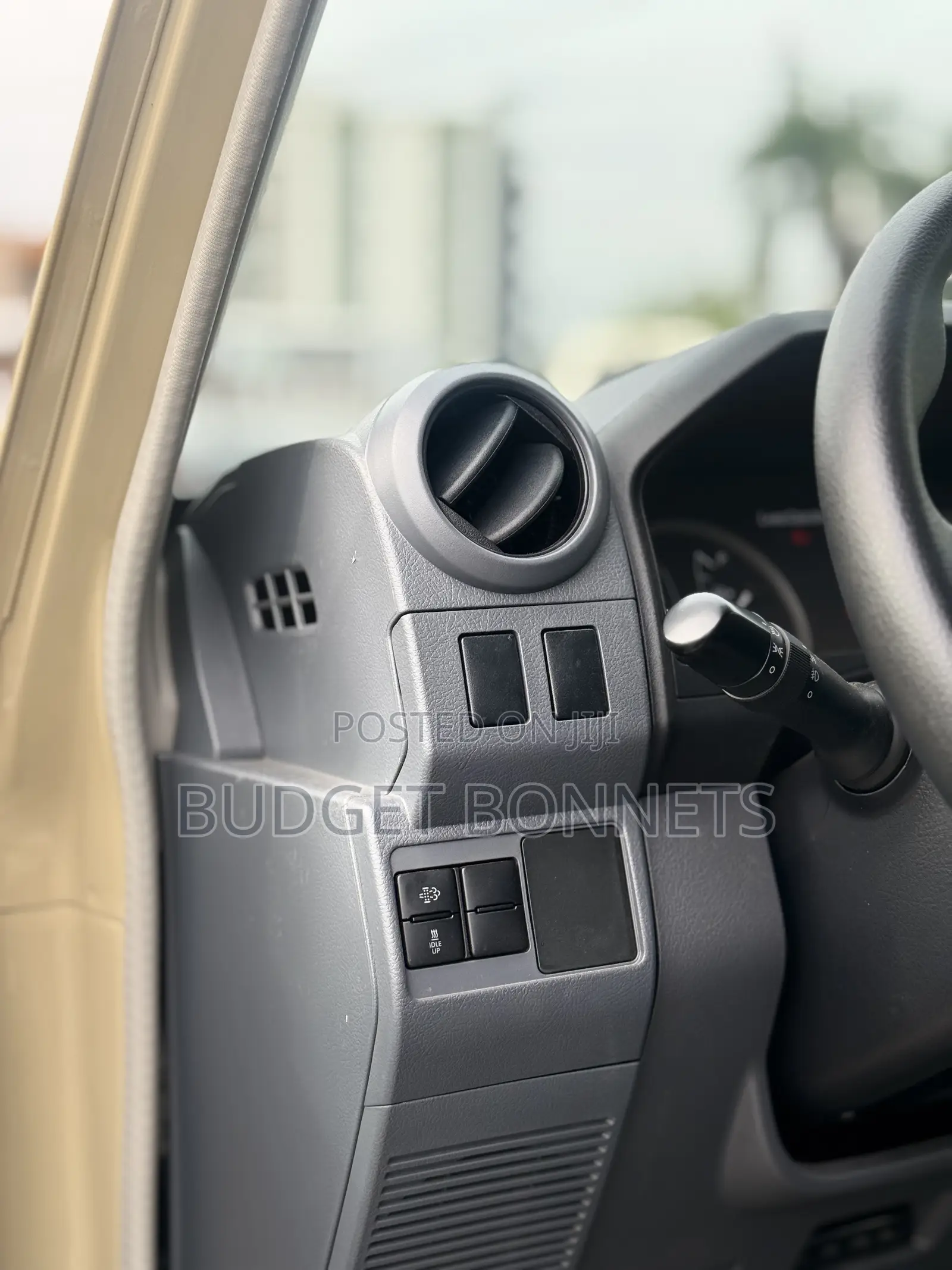 Toyota Land Cruiser 79 Series 2024 Ivory