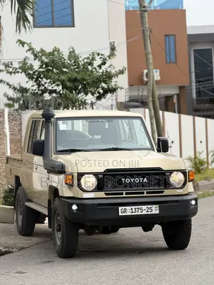 Toyota Land Cruiser 79 Series 2024 Ivory