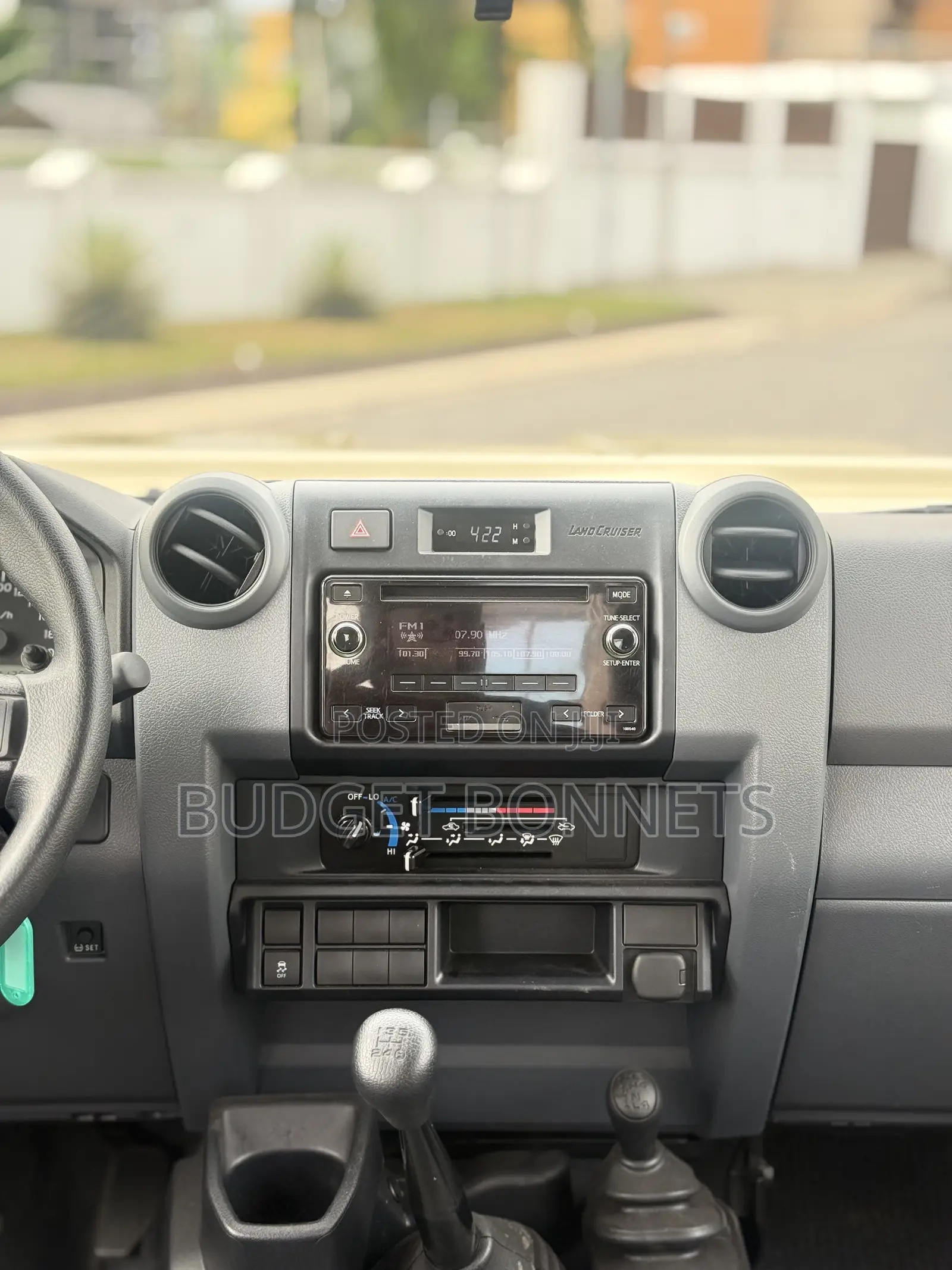 Toyota Land Cruiser 79 Series 2024 Ivory