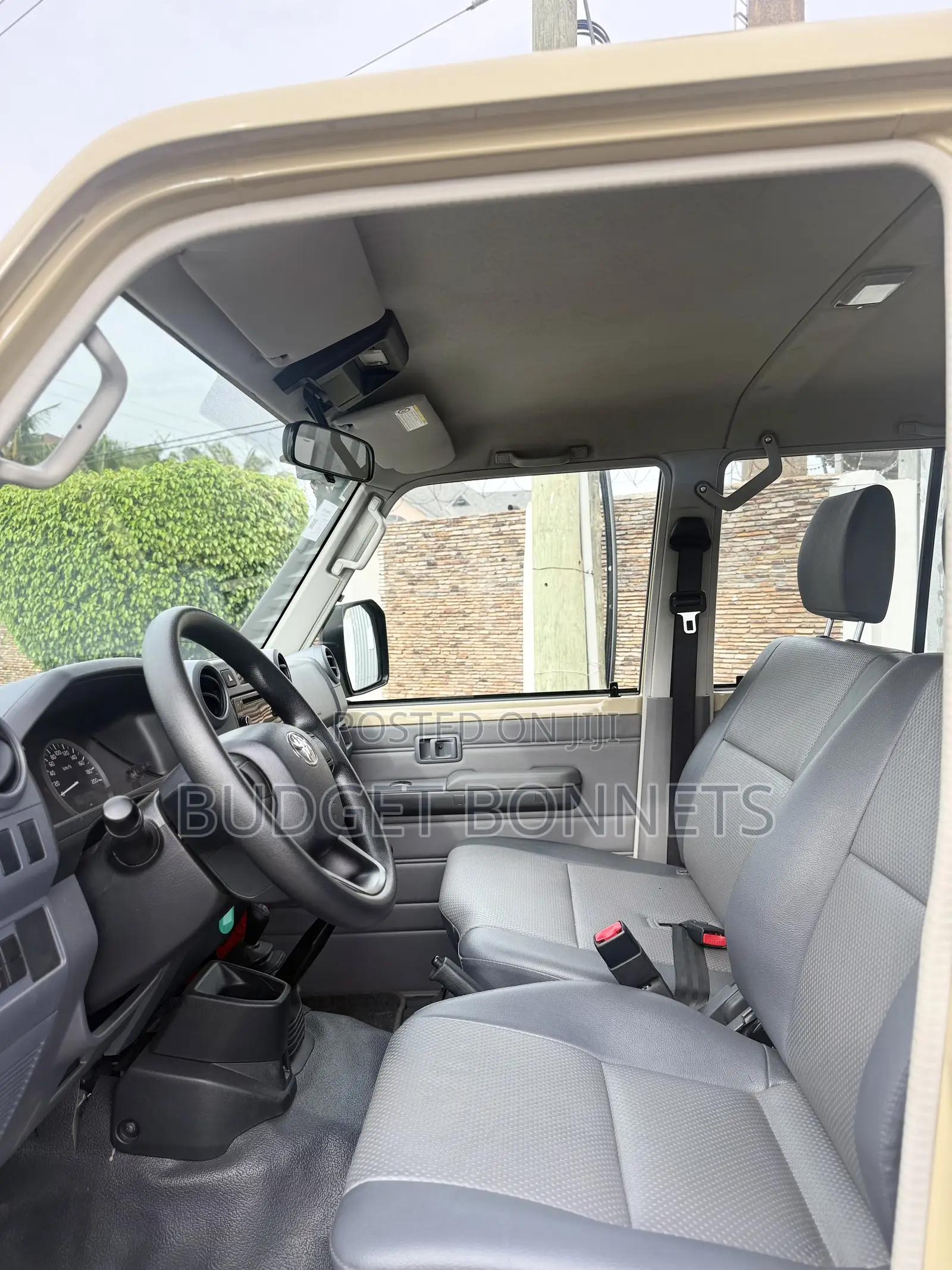 Toyota Land Cruiser 79 Series 2024 Ivory