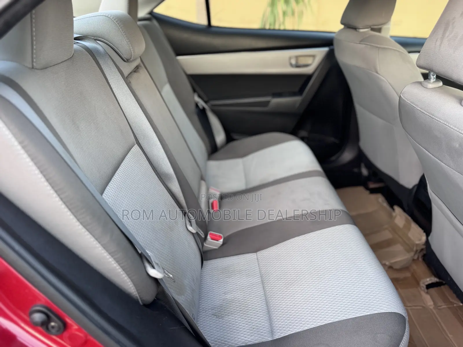 Toyota Corolla LE ECO 4dr Sedan (1.8L 4cyl CVT) 2017 Red