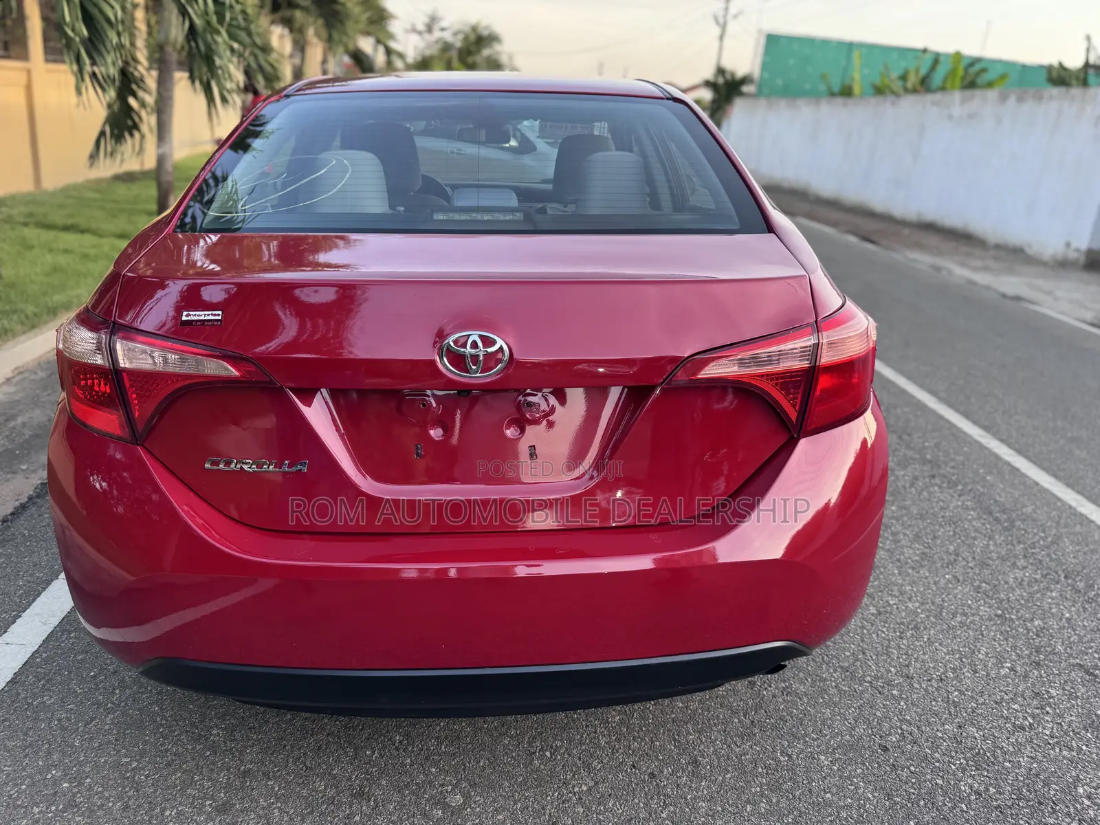 Toyota Corolla LE ECO 4dr Sedan (1.8L 4cyl CVT) 2017 Red