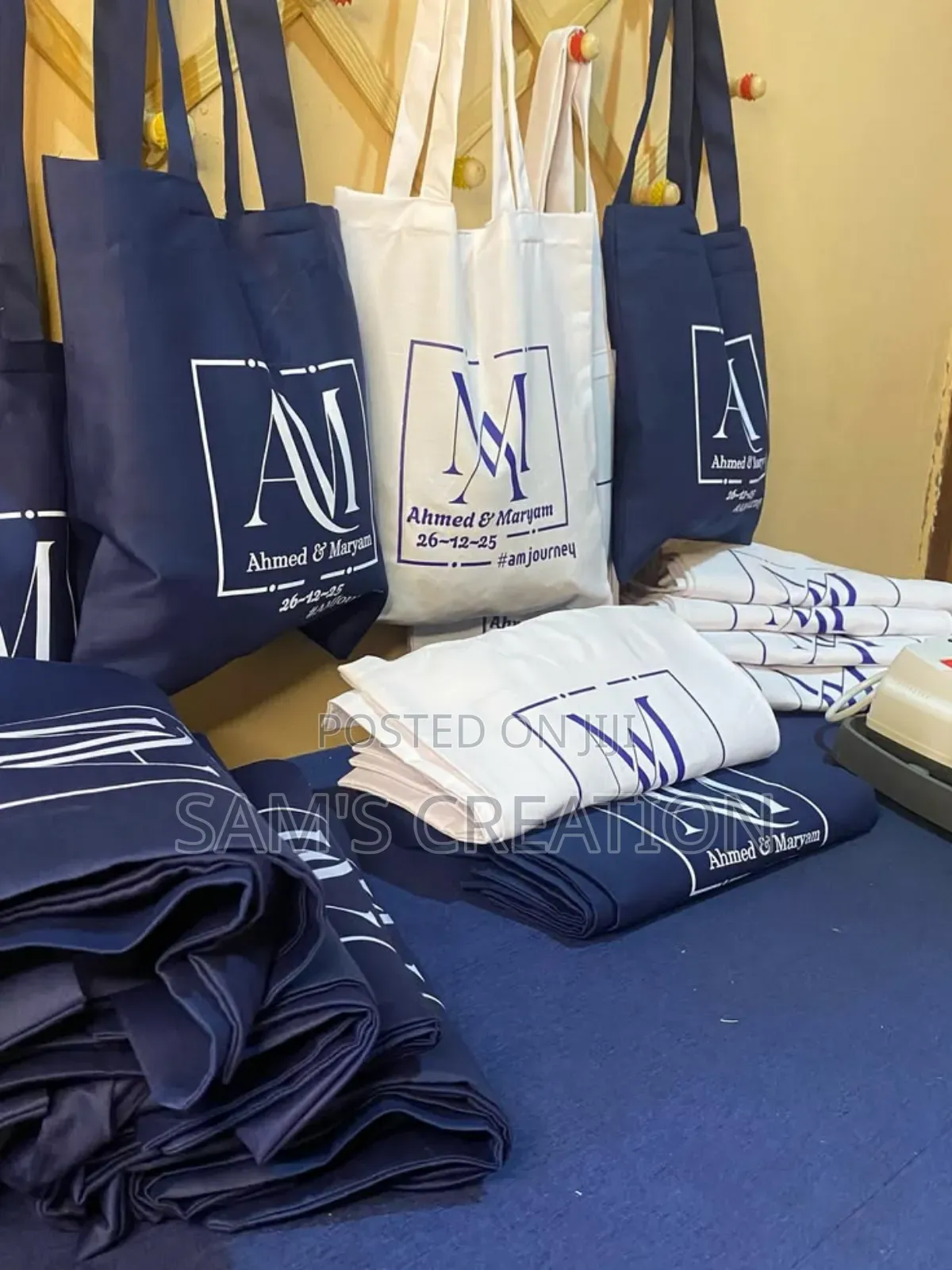 Beautiful Tote Bags Available. Retail and Whole Sale