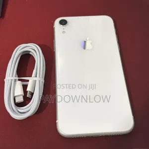 Apple iPhone XR 64 GB White
