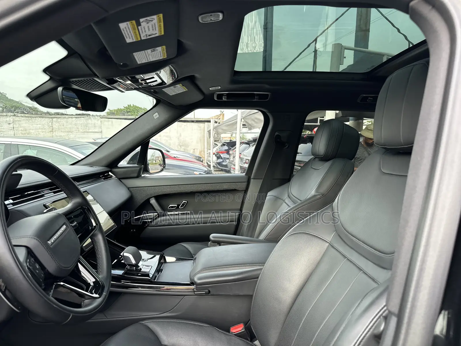 Land Rover Range Rover 2024 Black