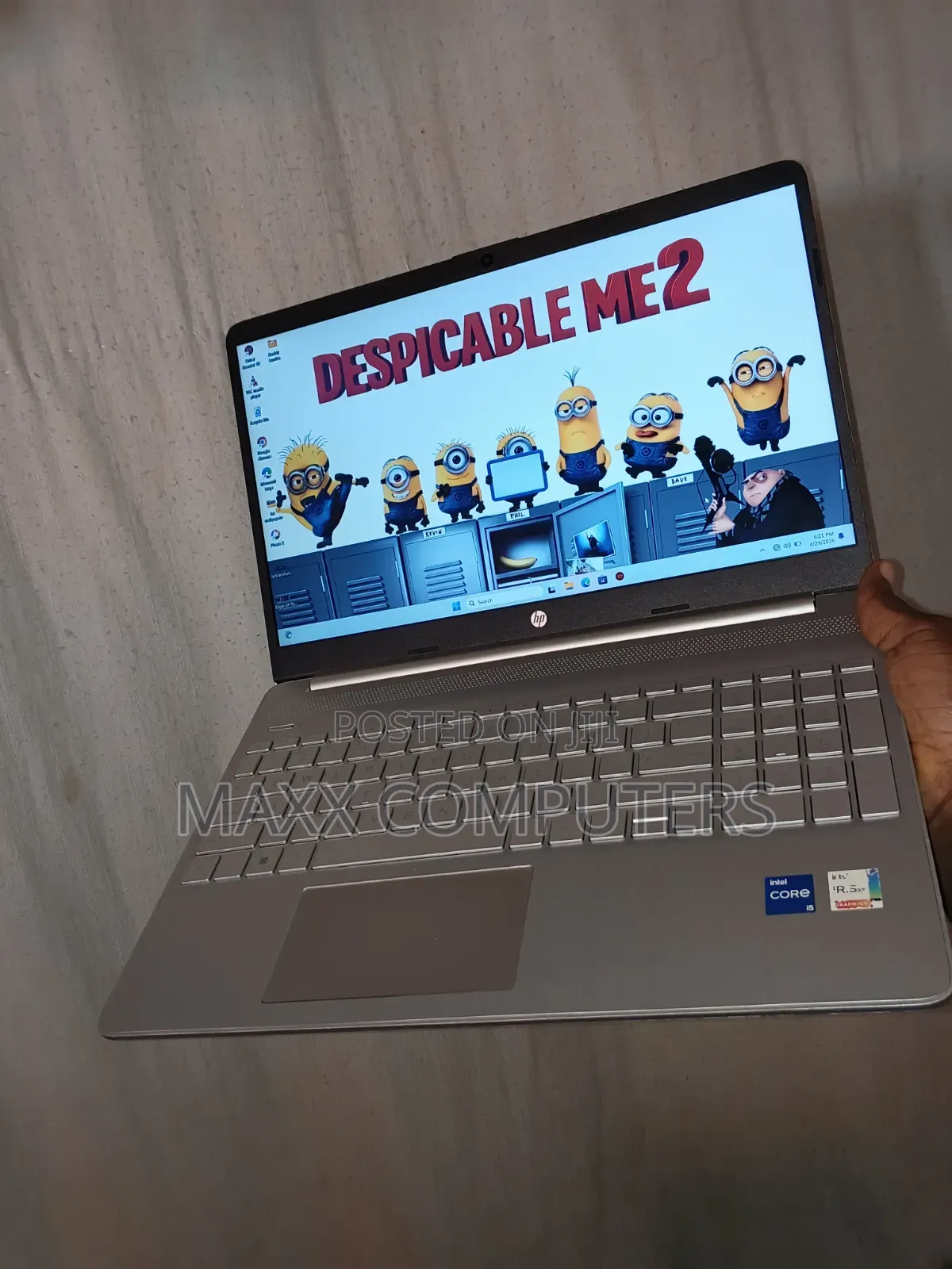 Laptop HP 15-dy2075tg 16GB Intel Core i5 SSD 512GB