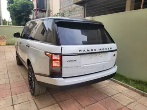 Land Rover Range Rover Vogue 2014 White