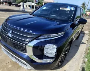 Mitsubishi Outlander SE Launch Edition 2022 Blue