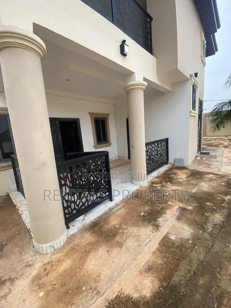3bdrm Mansion in New Legon for rent