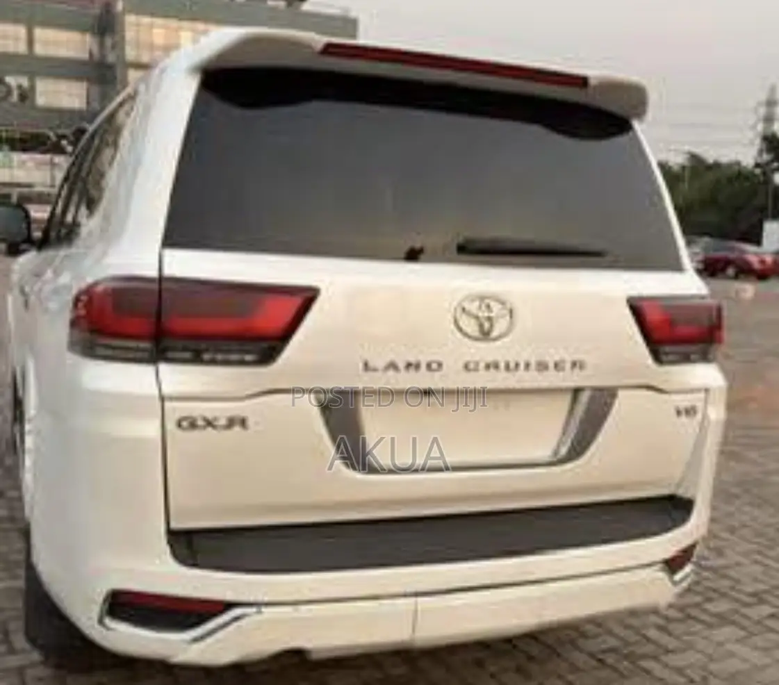 Toyota Land Cruiser 4.0 V6 GX-R 2015 White