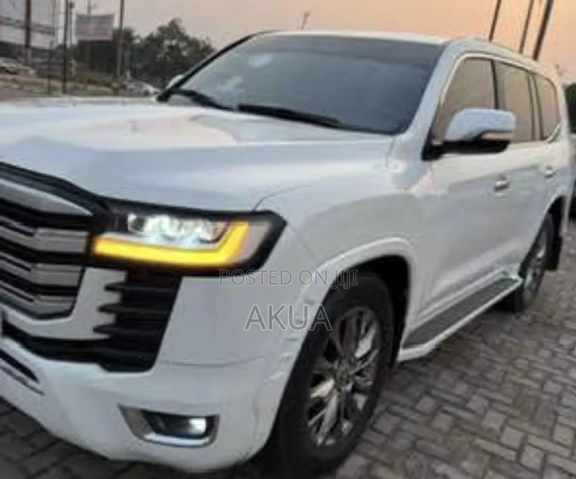 Toyota Land Cruiser 4.0 V6 GX-R 2015 White