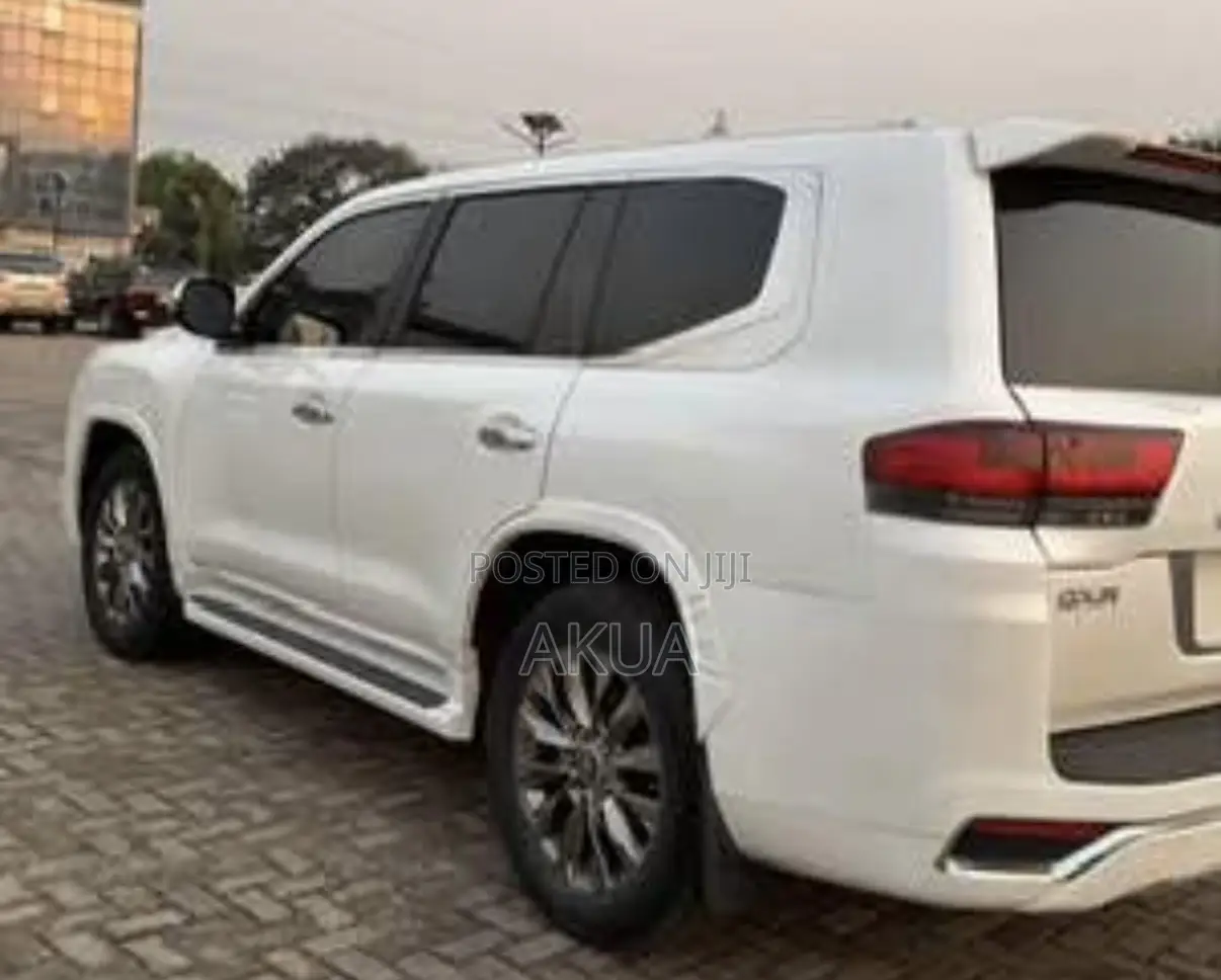 Toyota Land Cruiser 4.0 V6 GX-R 2015 White