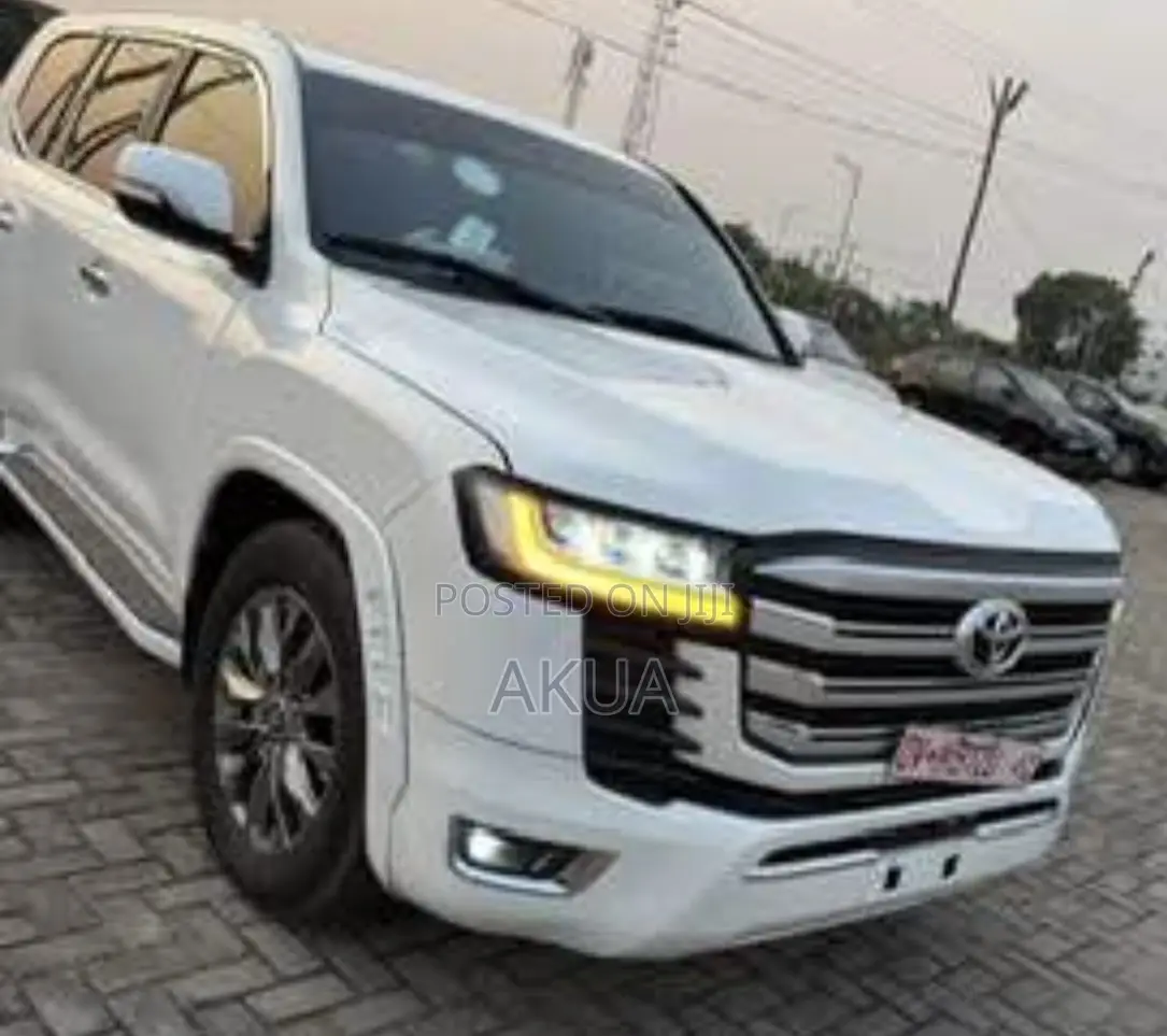Toyota Land Cruiser 4.0 V6 GX-R 2015 White