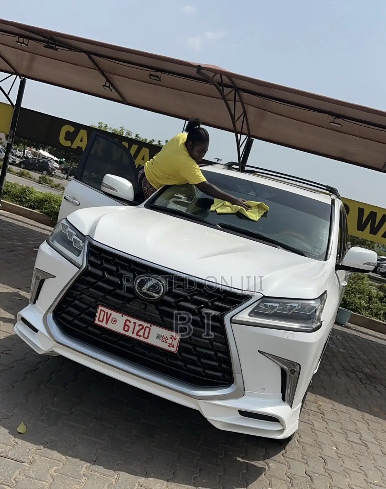 Lexus LX 570 AWD 2018 Pearl