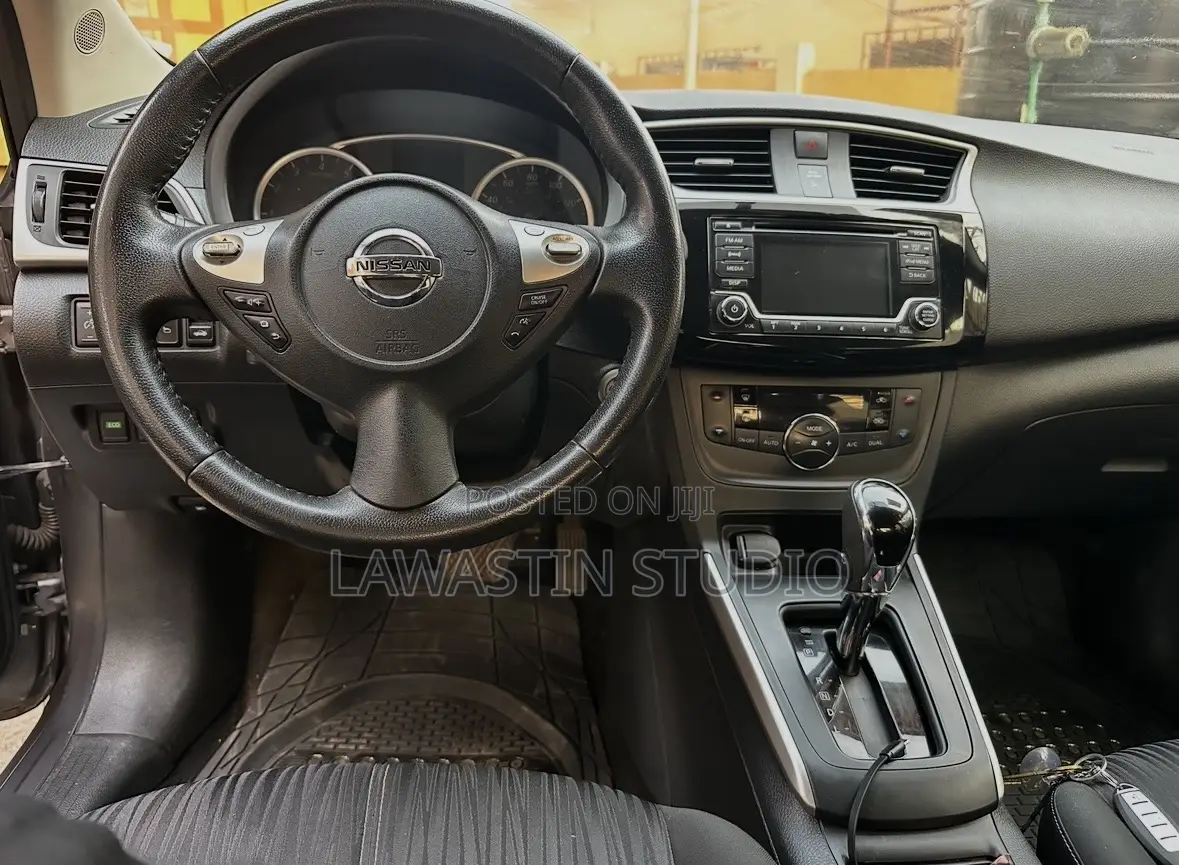 Nissan Sentra SV 2018 Gray