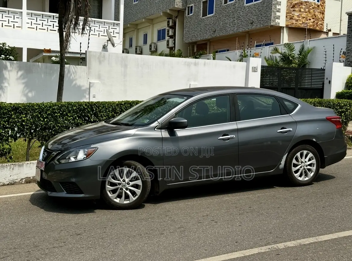 Nissan Sentra SV 2018 Gray