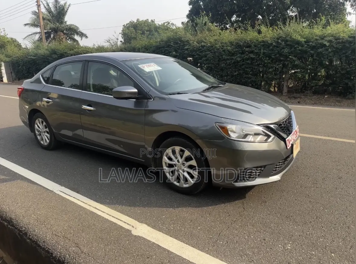 Nissan Sentra SV 2018 Gray