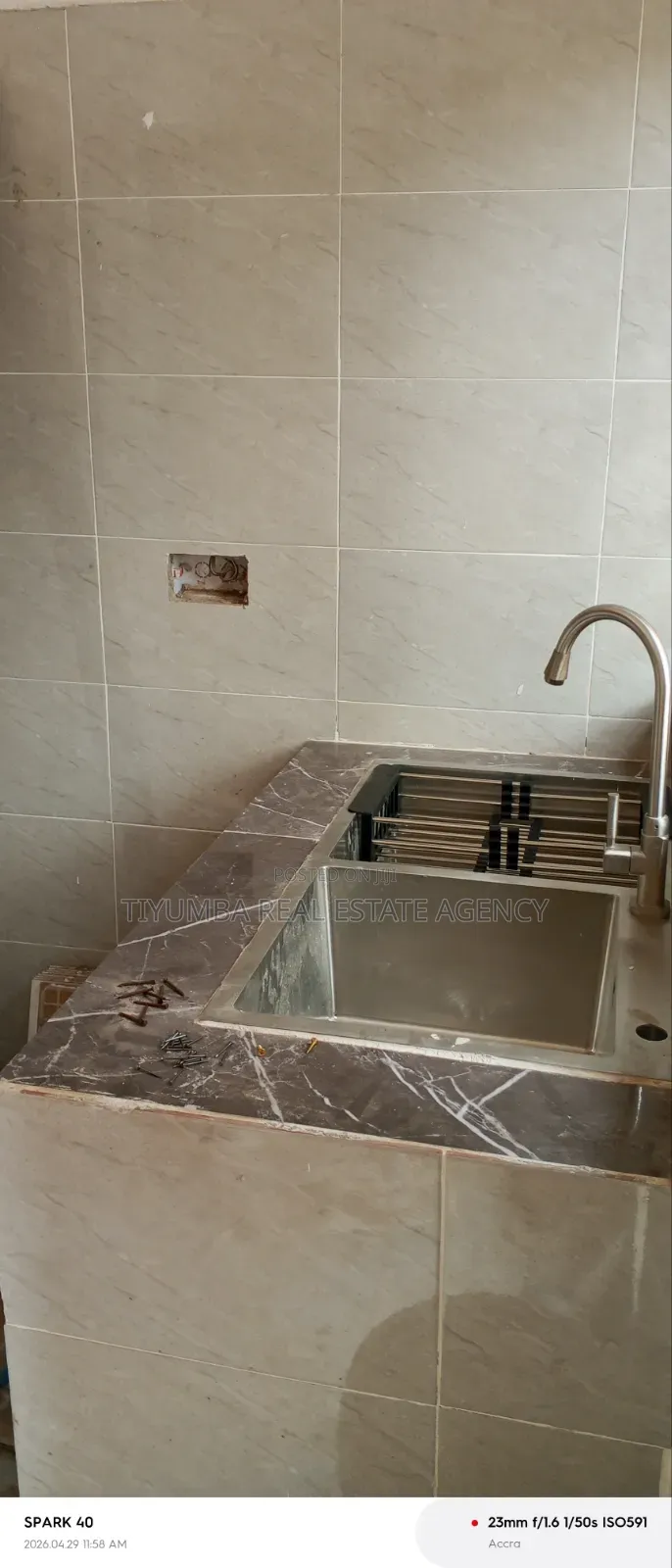 1bdrm Apartment in Tiyumba Real Estate, Police Station for rent