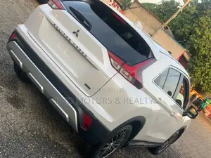 Mitsubishi Eclipse 2023 White