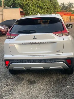 Mitsubishi Eclipse 2023 White