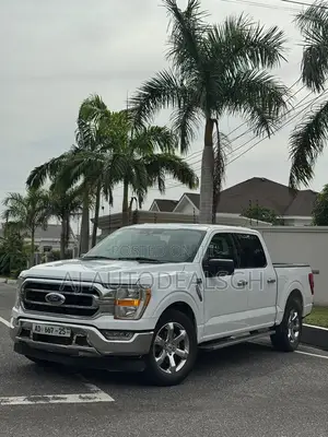 Ford F-150 XL 2022 White