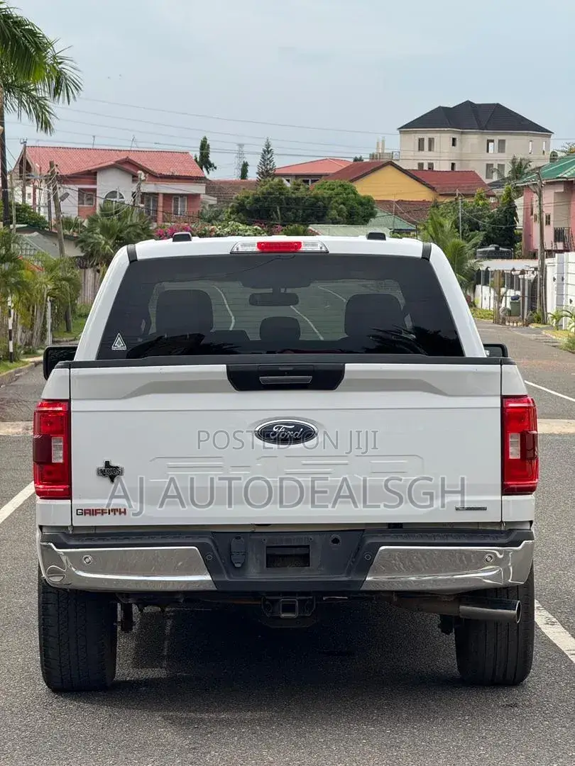 Ford F-150 XL 2022 White