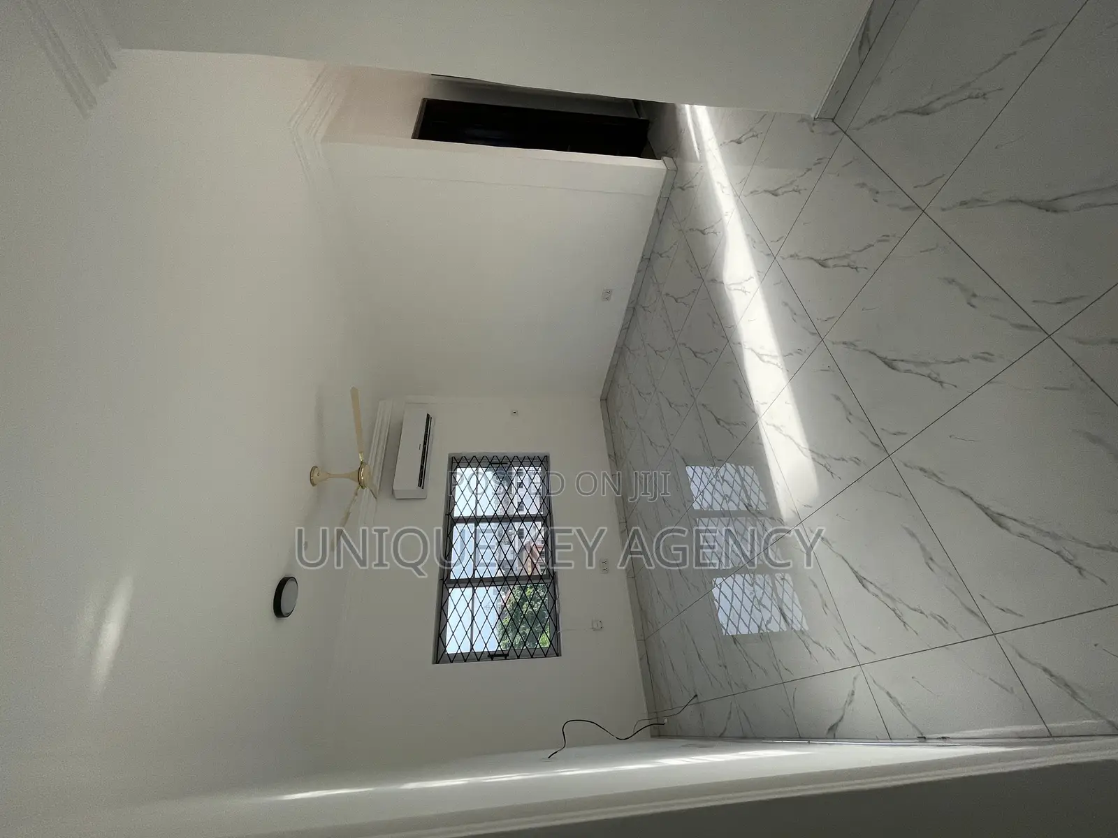 2bdrm Apartment in Unique Key Agency, Achimota for rent
