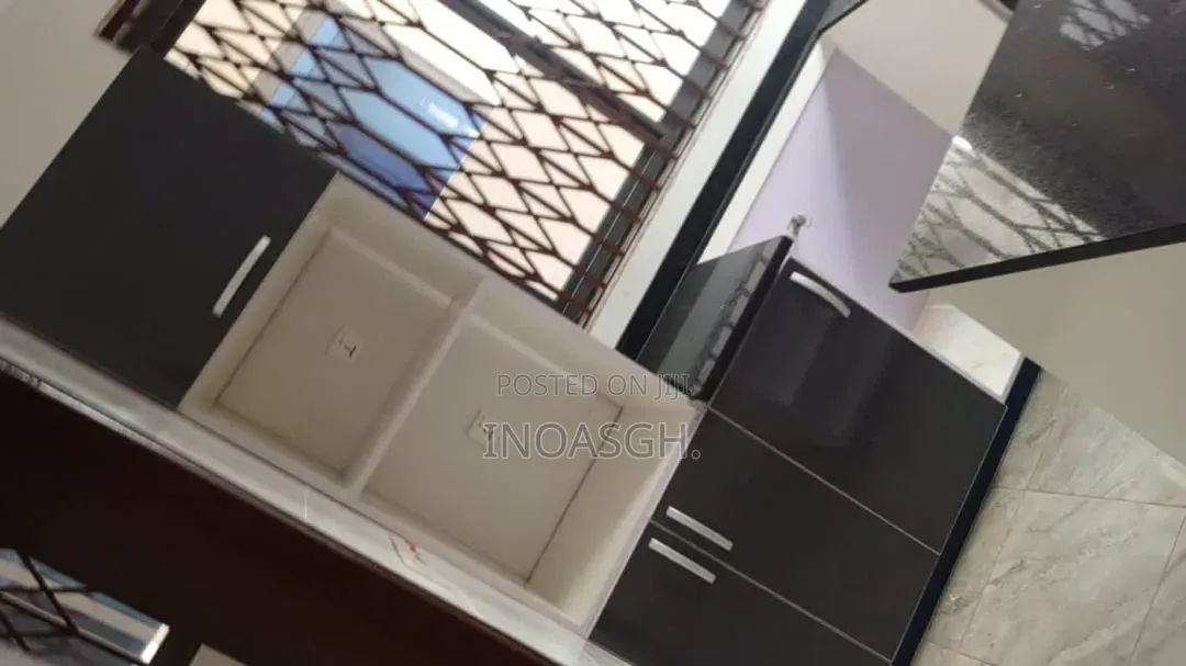 3bdrm Apartment in Oak Villa, Adenta for rent