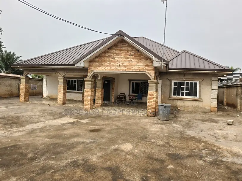 4bdrm House in Adenta, New Legon for rent