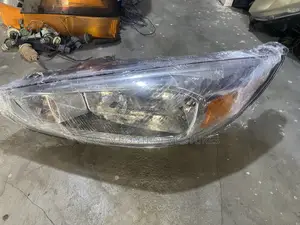 Ford Focus 2017 Headlight