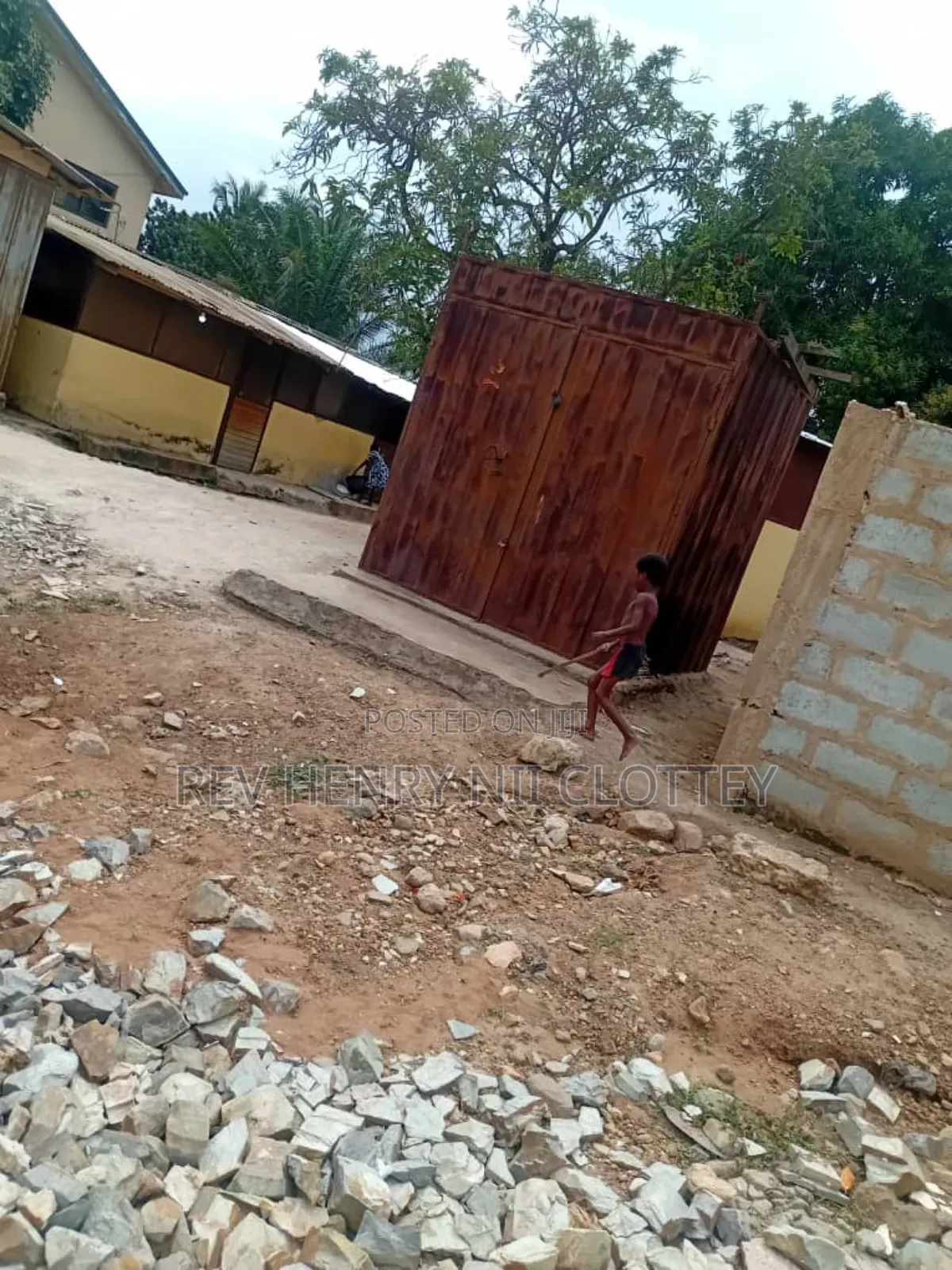 6bdrm House in Hnc Properties, Unity Closed for sale