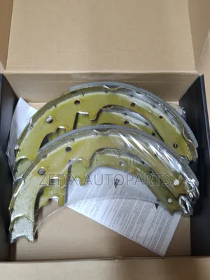 Jeep Cherokee Xj / Kj / Grand Cherokee Zj Rear Brake Shoes — Ridex