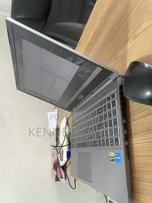 New Laptop 4GB Intel Core i5 SSD 1T