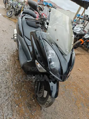 Yamaha Majesty 2012 Black