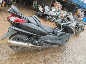 Yamaha Majesty 2012 Black