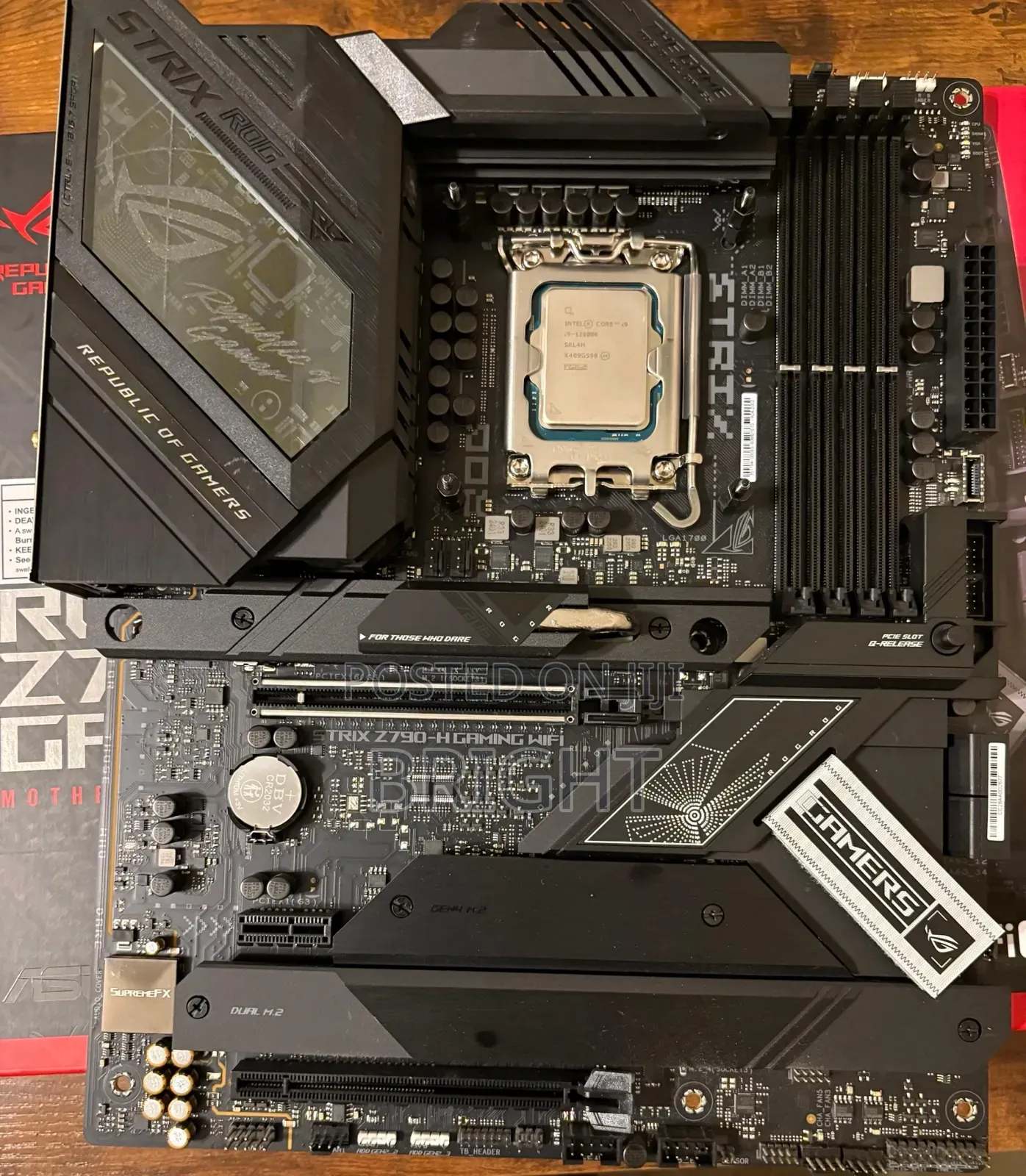 Rog Strix Z790-h Gaming Wifi+Intel Core I5 12gen Corsair Vengence 16gb