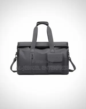 Levelo Travel Bag