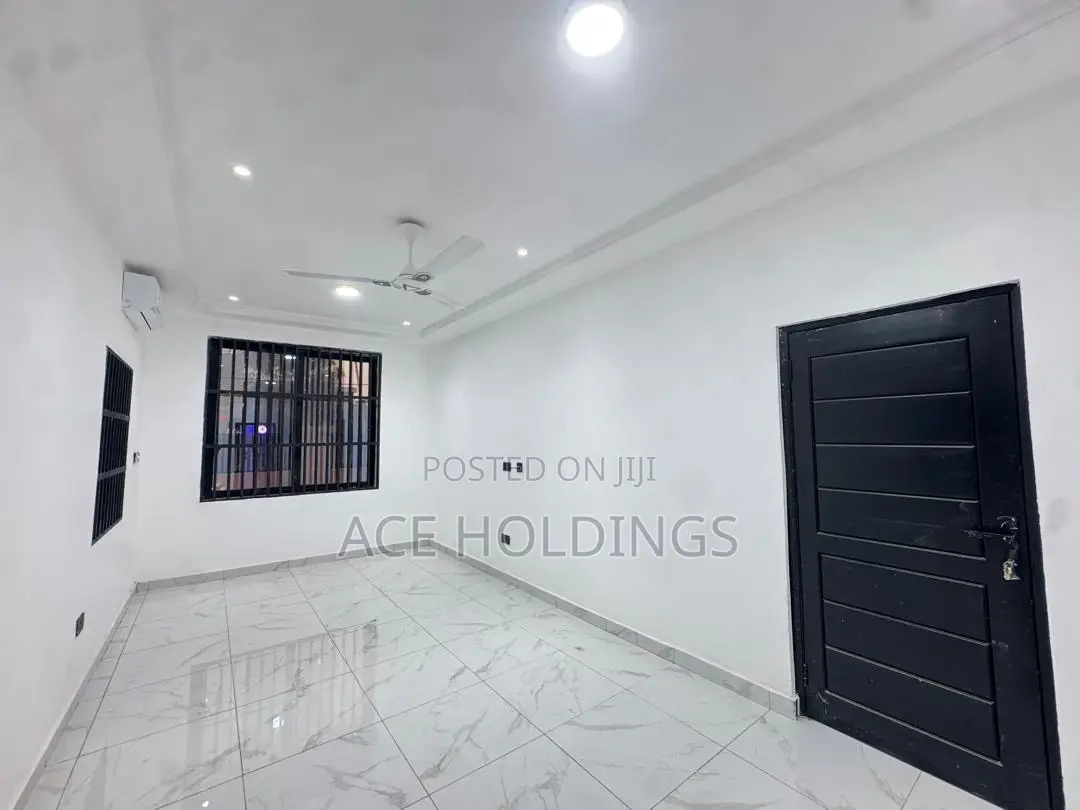 4bdrm House in Ashale Botwe for sale