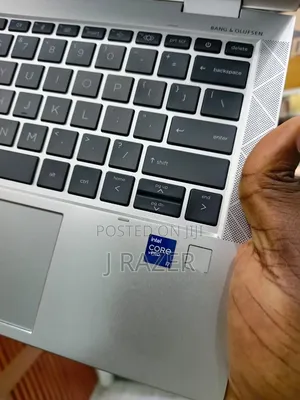 Laptop HP EliteBook 830 G8 32GB Intel Core i7 SSD 512GB