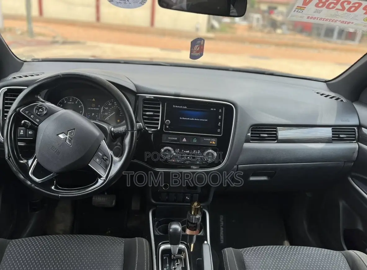 Mitsubishi Outlander 2018 Black