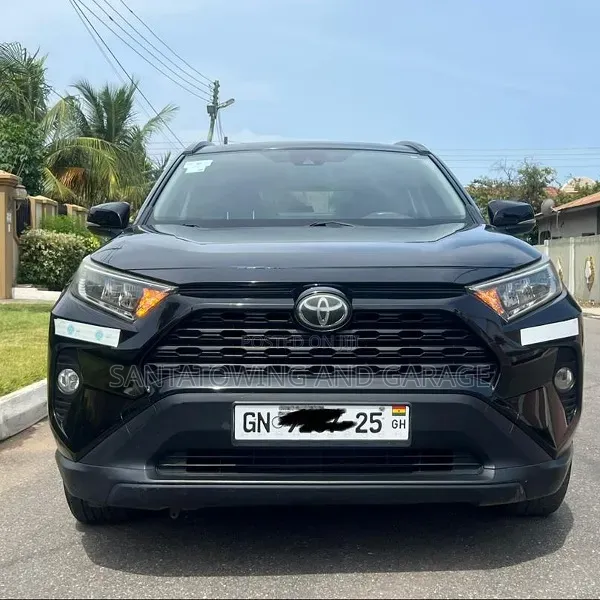 Toyota RAV4 XLE AWD 2019 Black